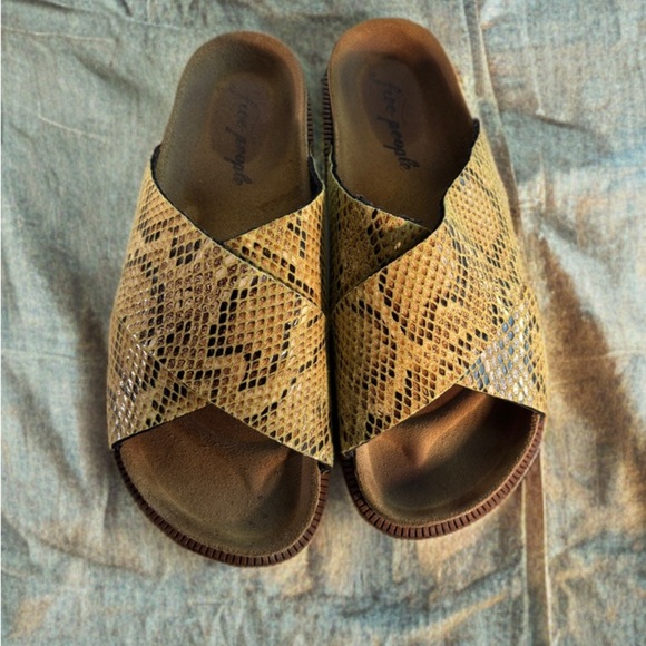 Free People Viola Sidelines Snakeskin Cork Sandals , Size 8 - Picture 1 of 9